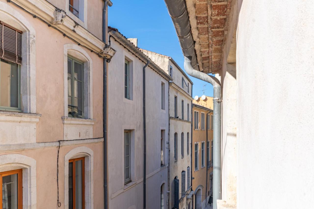 Au Coeur De L'Effervescence Terracotta - Une Nuit A Nîmes Dış mekan fotoğraf